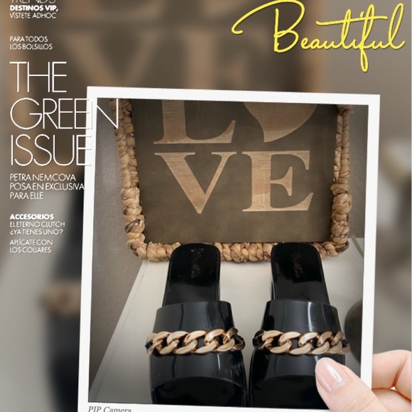 Black Patent Leather Look Slides/Mules w/Gorgeous Gold Chainlink Hardware Detail - Picture 15 of 16